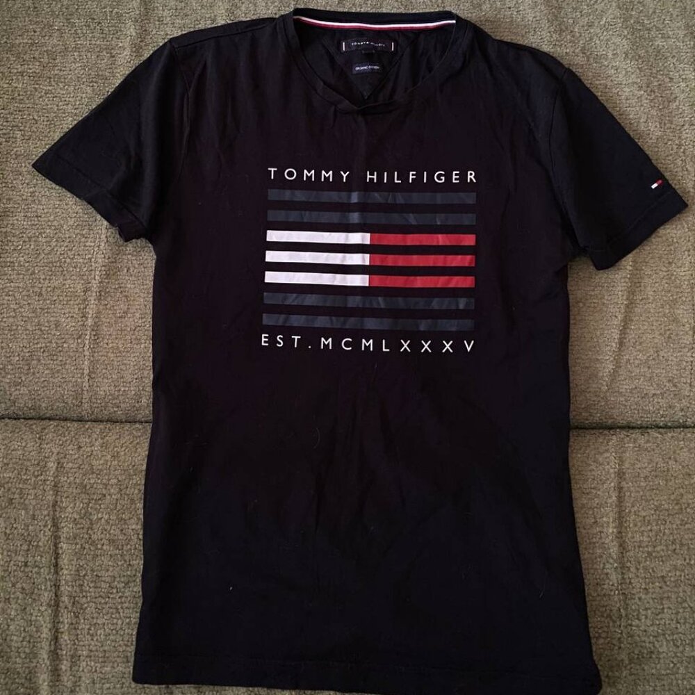 Tommy Hilfiger T-shirt original new